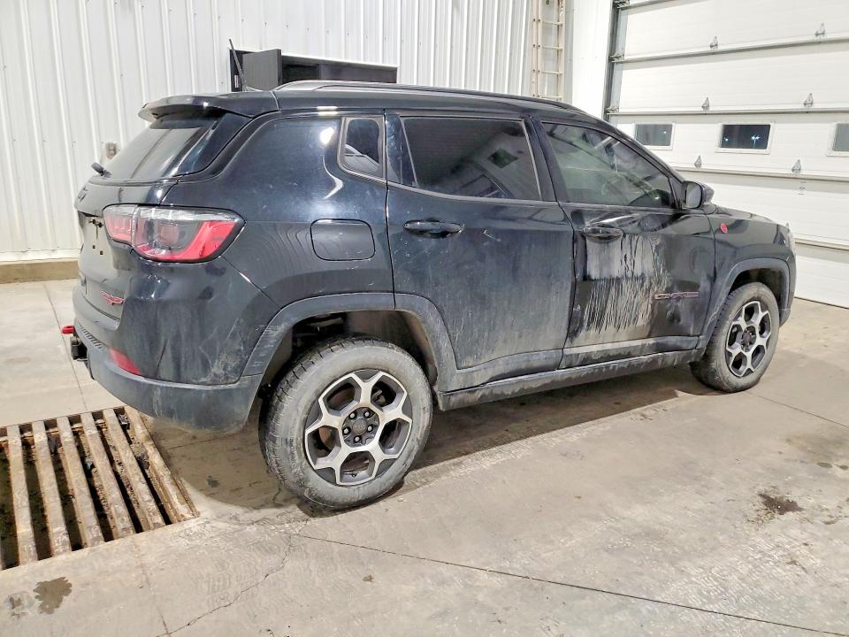 2022 Jeep Compass VIN 3C4NJDDB9NT214680 COPART salvage auction — FRONT END, Salvage Title, sold $5,700 on 2026-07-09 (photo 3)