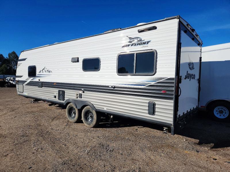 2024 Jayco Jay flight VIN 1UJBCSBP0R7580070 COPART salvage auction — HAIL, WY - DIS/DLR/EXP ONLY CLEAN TITLE, sold $7,600 on 2026-10-05 (photo 3)