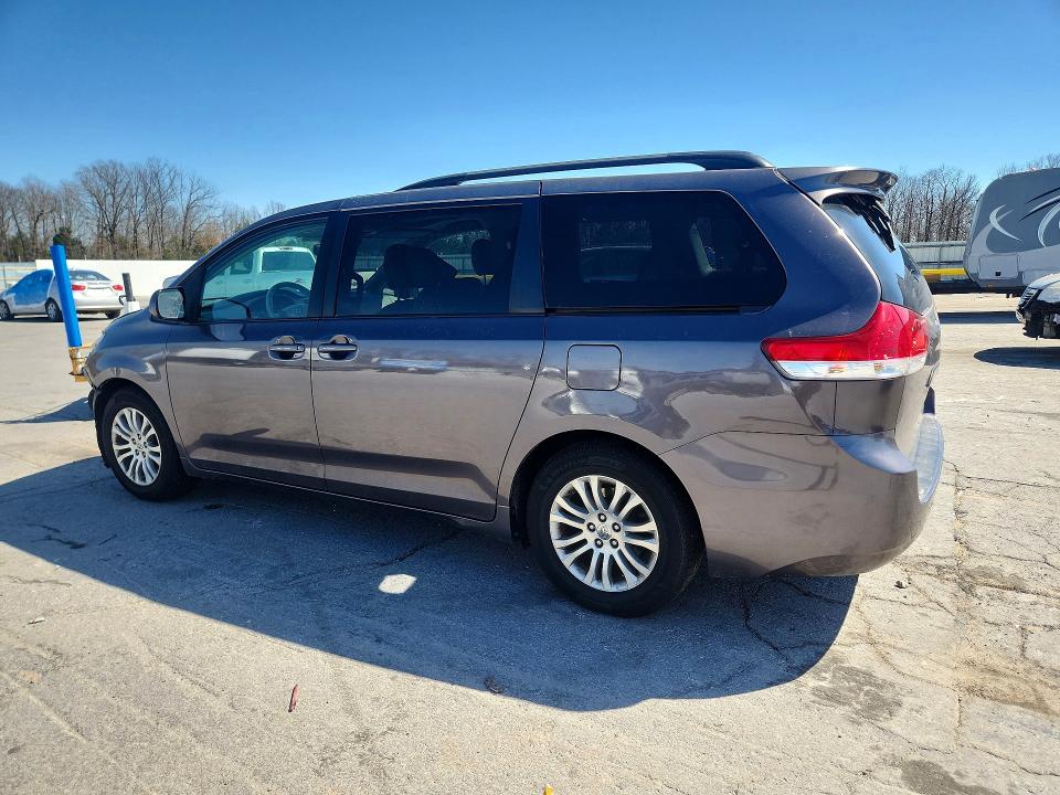 2014 Toyota Sienna VIN 5TDYK3DC0ES427623 COPART salvage auction — FRONT END, Il - Salvage Certificate, sold $2,450 on 2026-07-29 (photo 2)