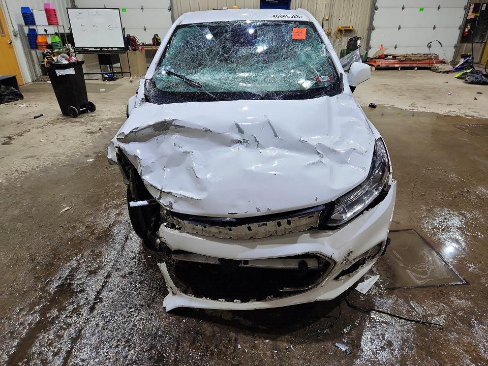 2022 Chevrolet Trax VIN KL7CJNSM7NB526514 COPART salvage auction — ROLLOVER, NH - CERT OF TITLE-SALVAGE, sold $90 on 2026-07-23 (photo 5)