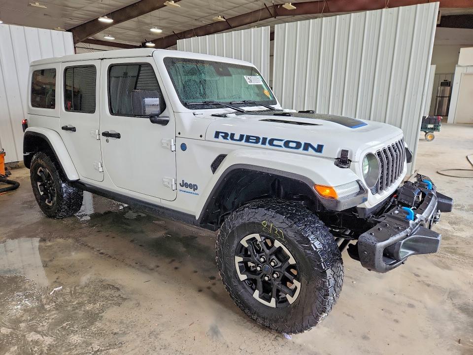 2024 Jeep Wrangler / VIN 1C4RJXR62RW200683 COPART salvage auction — NORMAL WEAR, Mo - Certificate Of Title, sold $30,500 on 2026-07-09 (photo 4)