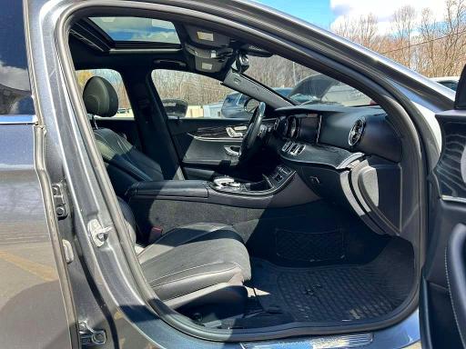 2018 Mercedes-benz E-class VIN WDDZF6GB8JA360831 COPART salvage auction — MINOR DENT/SCRATCHES, Md - Certificate Of Title (P), sold $11,500 on 2026-07-29 (photo 9)