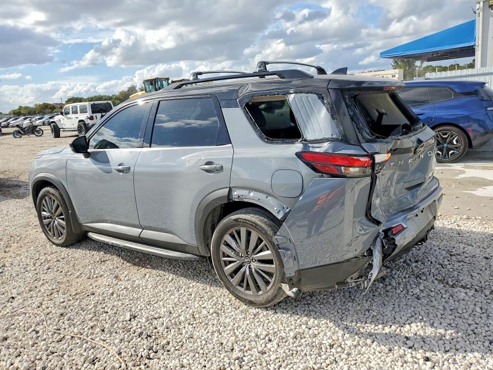 2025 Nissan Pathfinder VIN 5N1DR3CB5SC203923 COPART salvage auction — REAR END, Salvage Title, sold $9,000 on 2026-07-28 (photo 2)