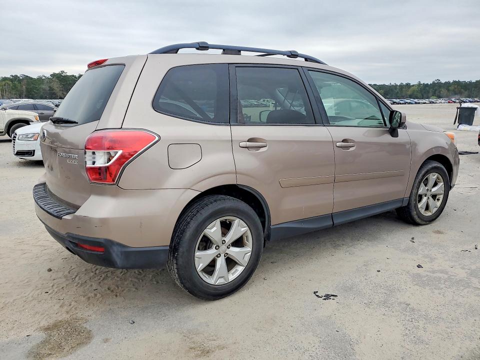 2015 Subaru Forester VIN JF2SJADC7FH509031 COPART salvage auction — REAR END, Sc - Cert Of Title-Salvage, sold $1,500 on 2026-07-02 (photo 3)