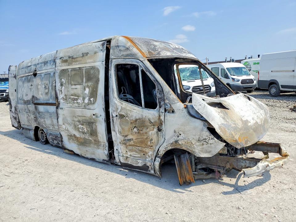 2021 Mercedes-benz Sprinter 2500 VIN W1Y40CHY2MT061671 COPART salvage auction — BURN, Ky - Bill Of Sale/Part Only/No Titl, sold $80 on 2026-07-20 (photo 4)