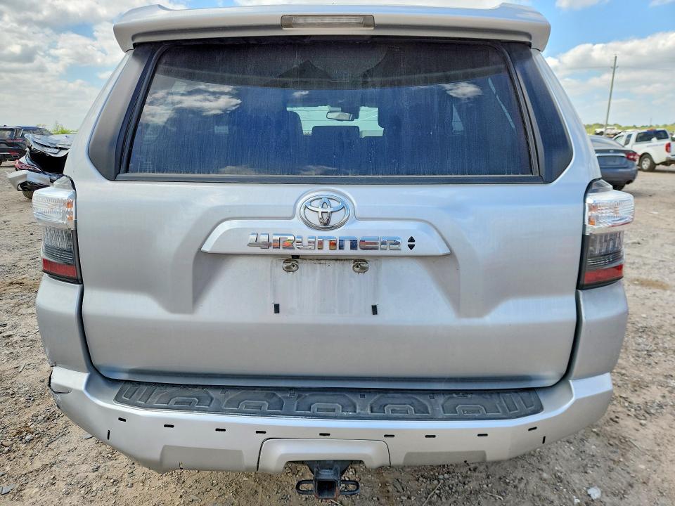 2023 Toyota 4runner VIN JTEEU5JRXP5296254 COPART salvage auction — SIDE, TX - SALVAGE VEHICLE TITLE, sold $14,500 on 2026-07-02 (photo 6)