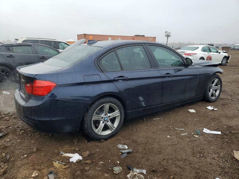 2013 BMW 3er VIN WBA3B5G54DNS04361 COPART salvage auction — FRONT END, Il - Salvage Certificate, sold $300 on 2026-08-04 (photo 3)