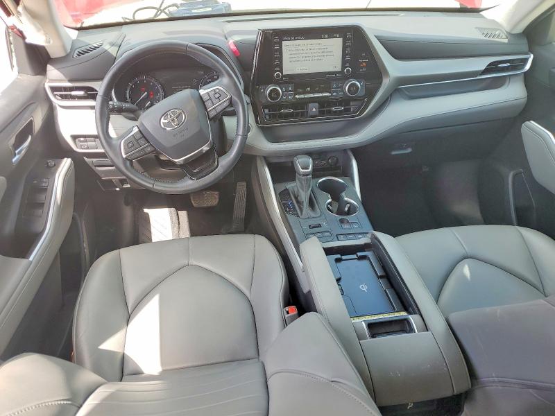 2020 Toyota Highlander VIN 5TDGZRBH1LS017547 COPART salvage auction — SIDE, Salvage Title, sold $9,900 on 2026-07-30 (photo 8)