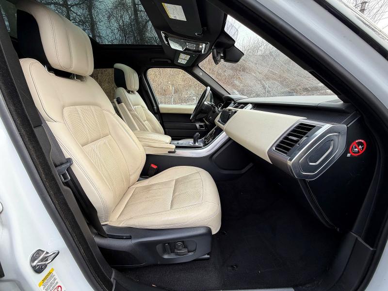 2019 Land rover RANGE ROVER VIN SALWR2RV8KA420377 COPART salvage auction — NORMAL WEAR, Tx - Certificate Of Title (P), sold $15,400 on 2026-07-29 (photo 5)