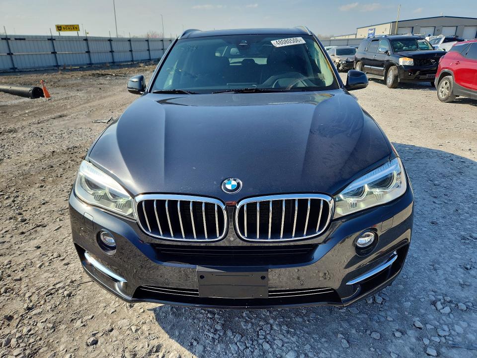 2014 BMW X5 VIN 5UXKR0C57E0H20541 COPART salvage auction — MINOR DENT/SCRATCHES, Nj - Certificate Of Title, sold $3,650 on 2026-07-13 (photo 5)