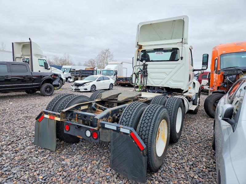 2019 International Lt VIN 3HSDZTZR3KN074329 COPART salvage auction — NORMAL WEAR, In - Certificate Of Title (P), sold $4,600 on 2026-07-07 (photo 4)