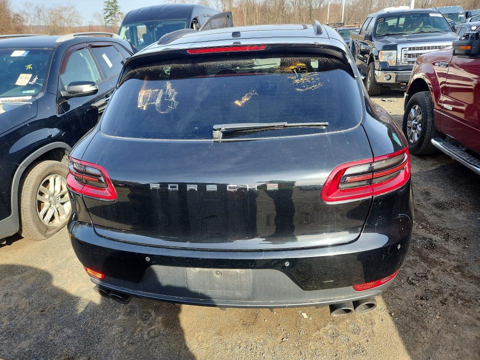 2015 Porsche Macan VIN WP1AB2A54FLB62076 COPART salvage auction — MINOR DENT/SCRATCHES, CT - CERTIFICATE OF TITLE, sold $7,900 on 2026-07-30 (photo 6)
