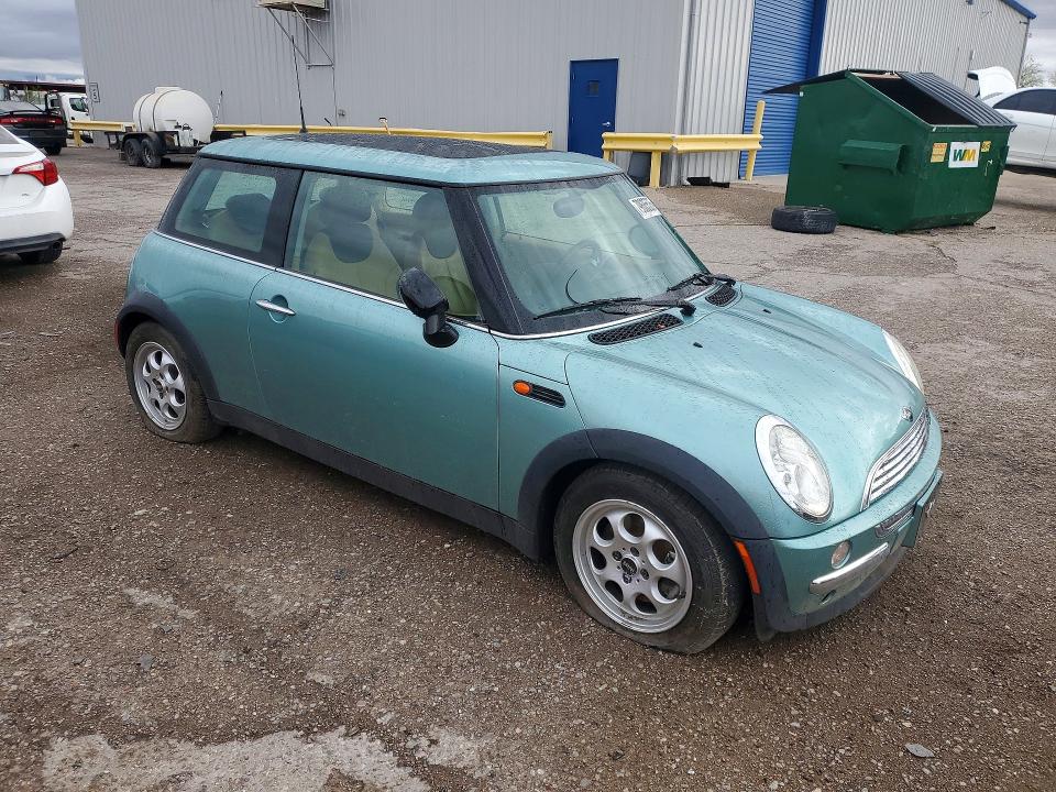 2003 Mini Cooper VIN WMWRC33433TE13306 COPART salvage auction — MECHANICAL, Az - Certificate Of Title, sold $575 on 2026-07-10 (photo 4)