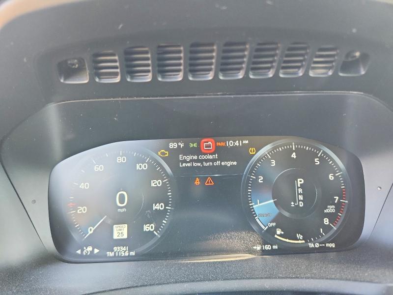 2017 Volvo Xc90 VIN YV4A22PK9H1143615 COPART salvage auction — Burn Engine, Va - Cert Of Title - Salvage, sold $5,900 on 2026-08-12 (photo 9)