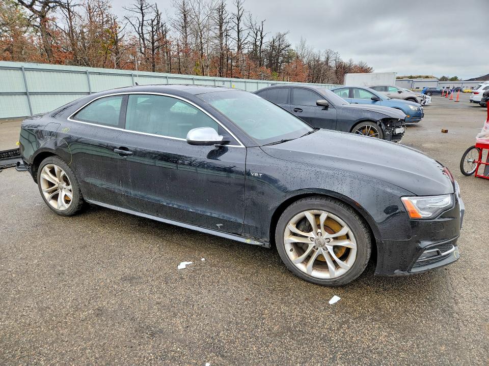 2014 Audi Rs5 VIN WAUCGAFR8EA035629 COPART salvage auction — REAR END, Ny - Mv-907A Salvage Certificate, sold $7,600 on 2026-07-06 (photo 4)