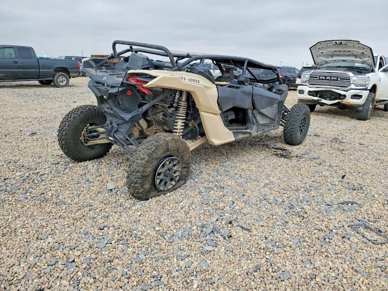 2022 Can-am/ brp Maverick VIN 3JBVMAY49NE002757 COPART salvage auction — REAR END, Salvage Title, sold $11,000 on 2026-08-26 (photo 4)
