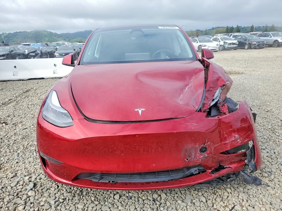2024 Tesla Model y VIN 7SAYGDEE5RF068757 COPART salvage auction — FRONT END, Salvage Title, sold $13,800 on 2026-07-14 (photo 5)