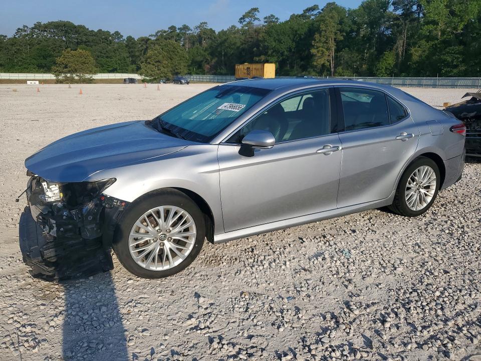 2019 Toyota Camry VIN 4T1B11HK7KU835229 COPART salvage auction — FRONT END, Tx - Certificate Of Title, sold $7,000 on 2026-07-02 (photo 1)