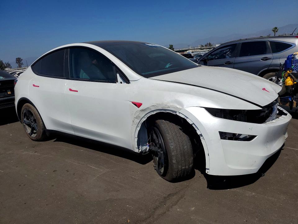 2026 Tesla Model y VIN 7SAYGDED5TF427829 COPART salvage auction — FRONT END, CA, sold $17,200 on 2026-07-20 (photo 4)