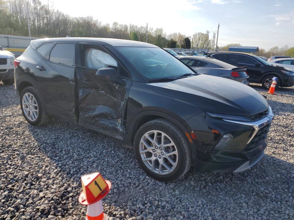 2025 Chevrolet Blazer VIN 3GNKBHR40SS211032 COPART salvage auction — SIDE, TN - SALVAGE CERTIFICATE, sold $8,500 on 2026-07-02 (photo 4)