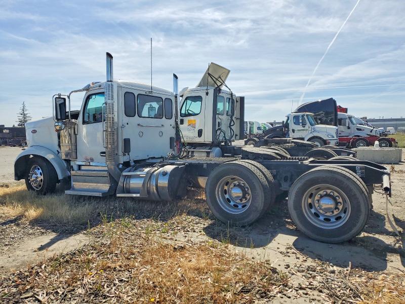 2025 Peterbilt 589 VIN 1XPED49X7SD704806 COPART salvage auction — FRONT END, CA - SALVAGE CERTIFICATE, sold $5,000 on 2026-07-30 (photo 3)
