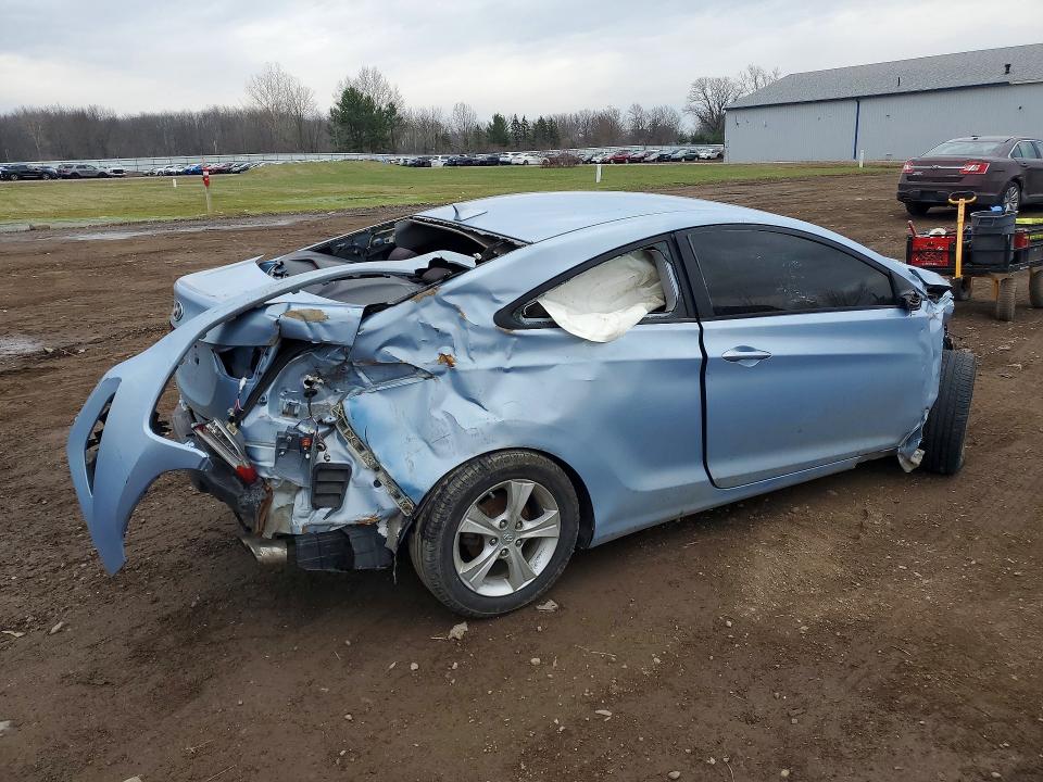 2013 Hyundai Elantra VIN KMHDH6AEXDU000654 COPART salvage auction — ROLLOVER, Salvage Title, sold $250 on 2026-07-16 (photo 3)