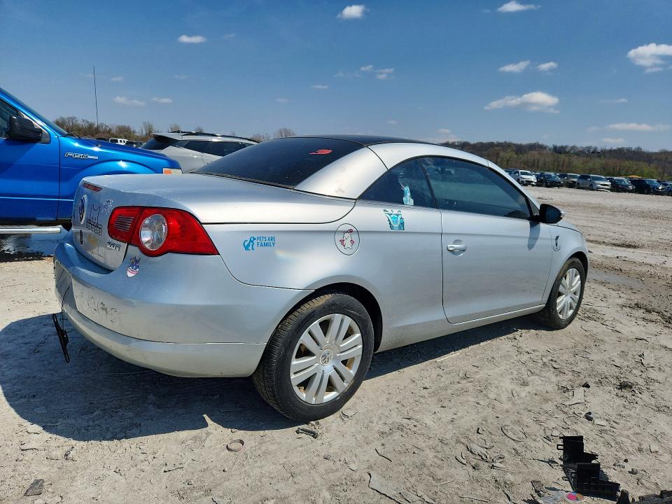2011 Volkswagen Eos VIN WVWAA7AH6BV000234 COPART salvage auction — VANDALISM, Il - Salvage Certificate, sold $375 on 2026-07-06 (photo 3)
