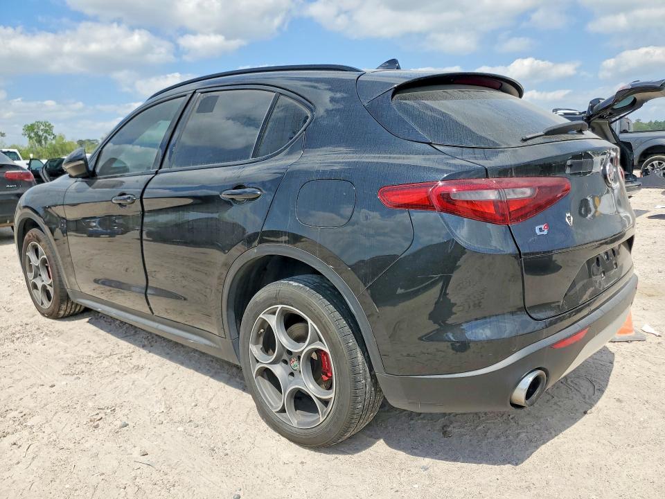 2018 Alfa romeo Stelvio VIN ZASFAKNN1J7B72951 COPART salvage auction — NORMAL WEAR, Mt - Certificate Of Title, sold $8,400 on 2026-07-17 (photo 2)