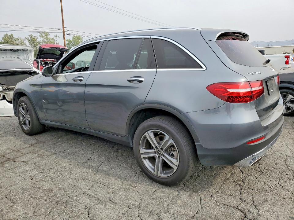 2019 Mercedes-benz Glc class VIN WDC0G5EB5KF567723 COPART salvage auction — MECHANICAL, CA - DIS/DLR/EXP ONLY CLEAN TITLE (P), sold $7,300 on 2026-07-27 (photo 2)