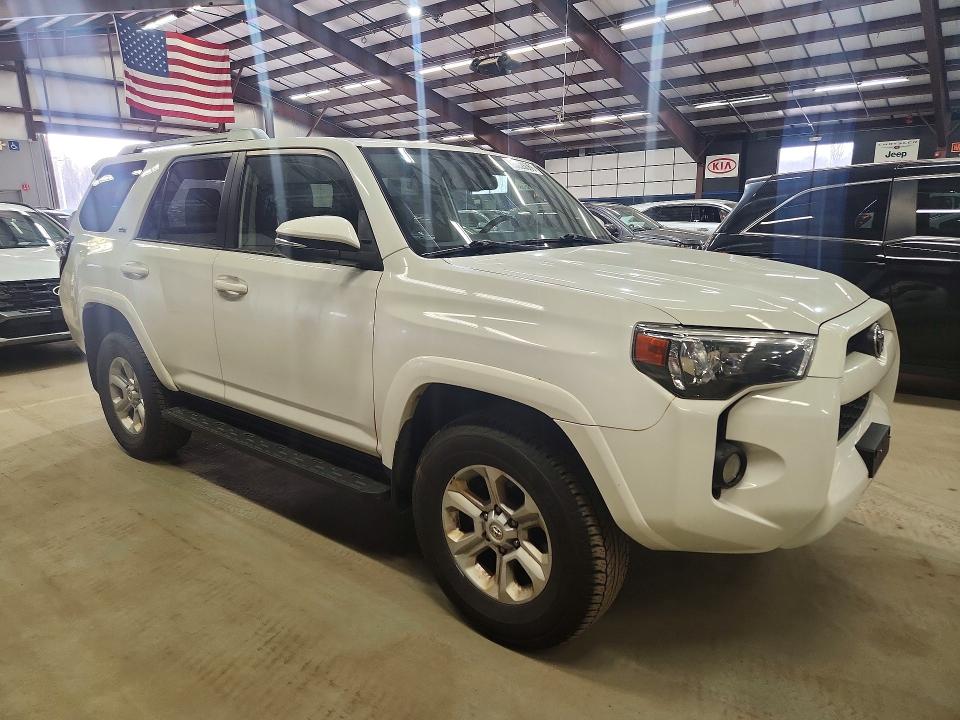 2016 Toyota 4runner VIN JTEBU5JR4G5388396 COPART salvage auction — MINOR DENT/SCRATCHES, NY - CERTIFICATE OF TITLE (P), sold $7,700 on 2026-07-10 (photo 4)