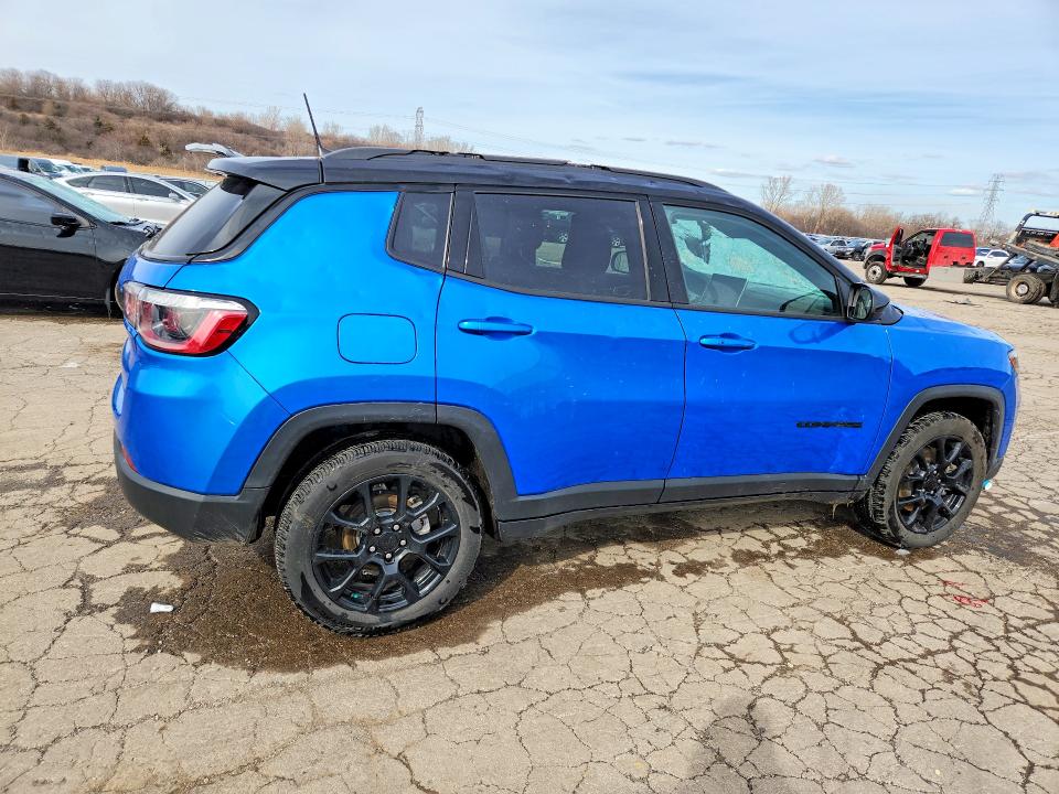 2024 Jeep Compass VIN 3C4NJDBN8RT599460 COPART salvage auction — HAIL, Il - Salvage Certificate, sold $7,600 on 2026-07-22 (photo 3)