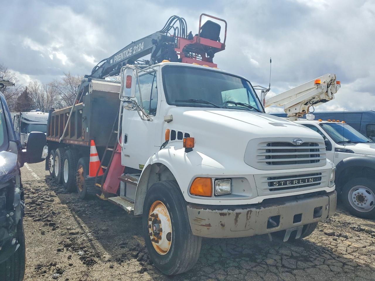2009 Sterling truck All other VIN 2FZHCHBSX9AAK1632 COPART salvage auction — Normal Wear, MI - CERTIFICATE OF TITLE, sold $17,300 on 2026-04-28 (photo 1)