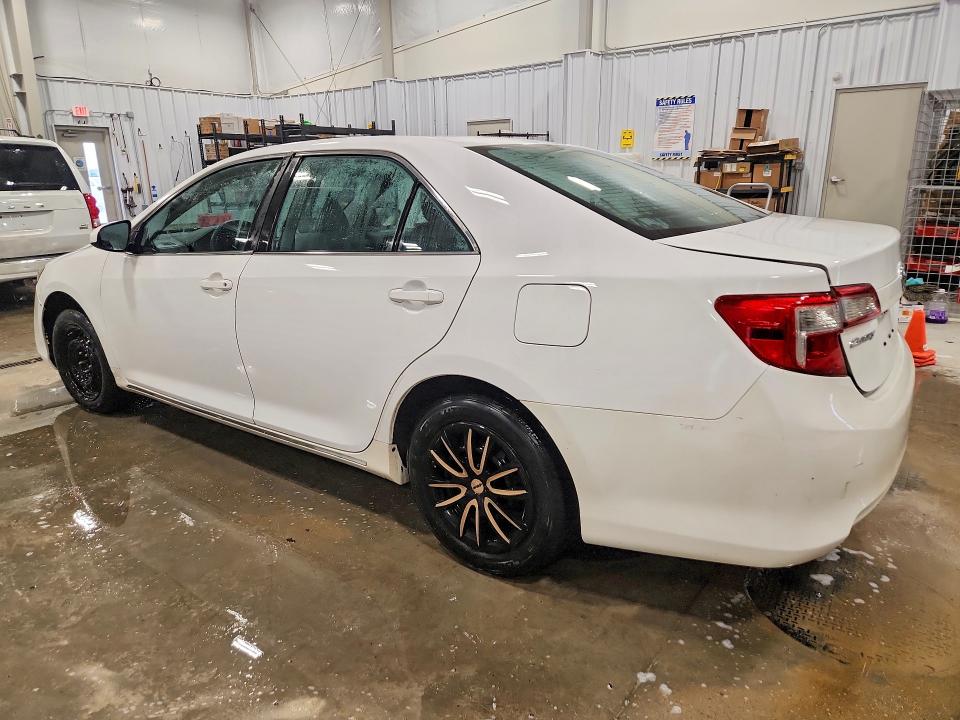 2014 Toyota VIN 4T1BF1FK9EU442583 COPART salvage auction — WATER/FLOOD, Mi - Cert Of Title-Flood Vehicle, sold $700 on 2026-07-02 (photo 2)