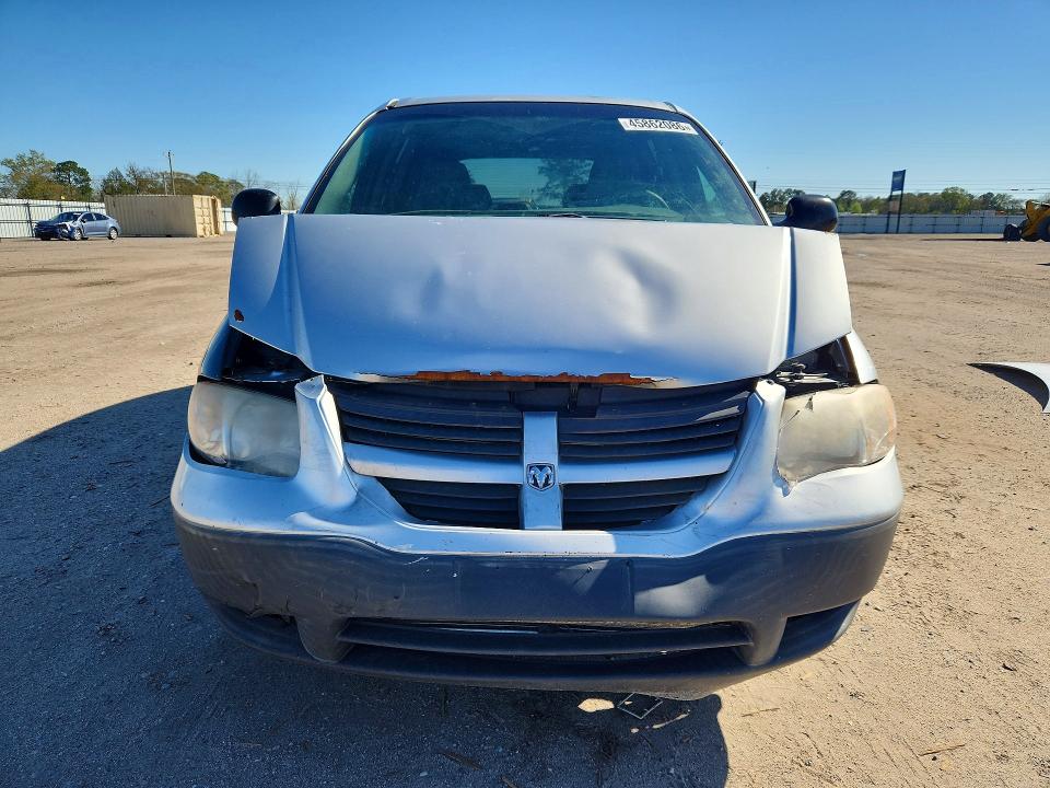 2005 Dodge Caravan VIN 1D4GP45R65B139976 COPART salvage auction — FRONT END, AL - CERT OF TITLE-SALVAGE TITLE, sold $200 on 2026-10-15 (photo 5)