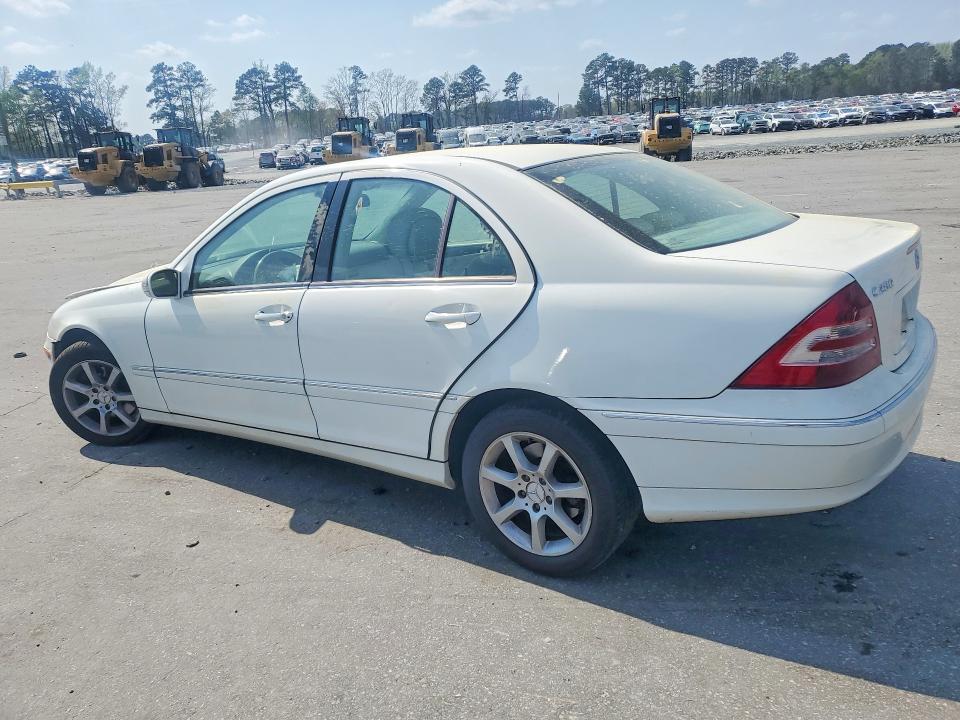 2007 Mercedes-benz C-klasse VIN WDBRF92HX7F875153 COPART salvage auction — FRONT END, Nc - Salvage Certificate Of Title, sold $300 on 2026-07-14 (photo 2)