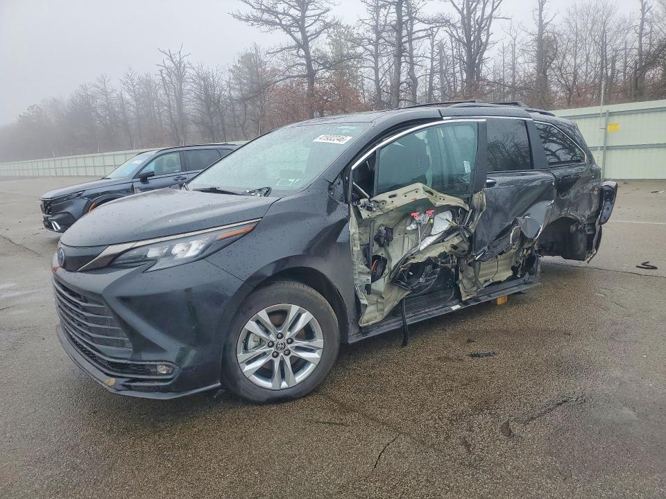 2023 Toyota VIN 5TDCSKFC4PS083847 COPART salvage auction — SIDE, Ny - Mv907A-Parts Only W/Lienholder, sold $10,700 on 2026-07-08 (photo 1)