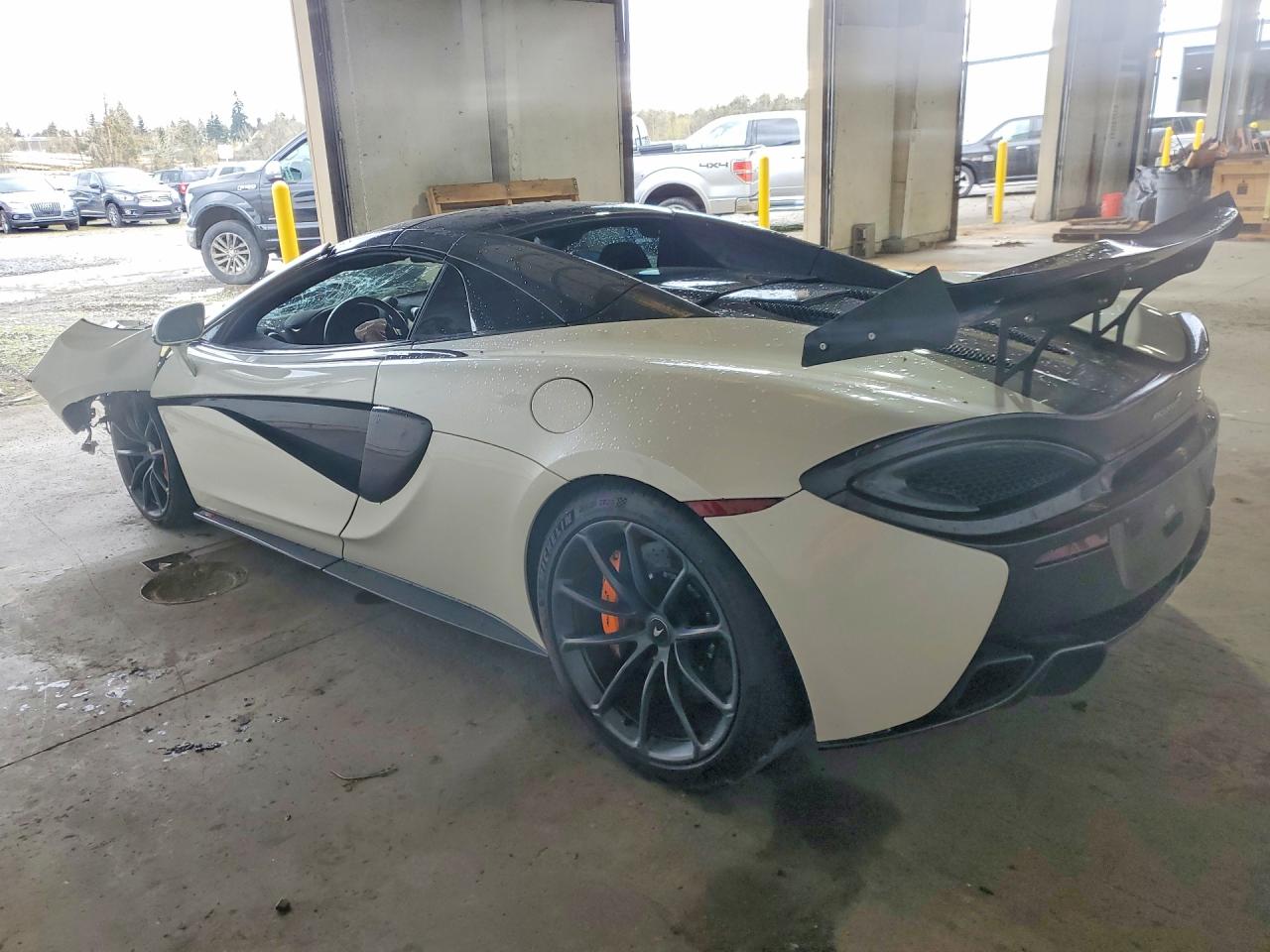 2019 Mclaren 570s VIN SBM13FAA7KW006388 COPART salvage auction — Front End, OR - LIEN PAPERS SALVAGE, sold $46,500 on 2026-08-03 (photo 2)