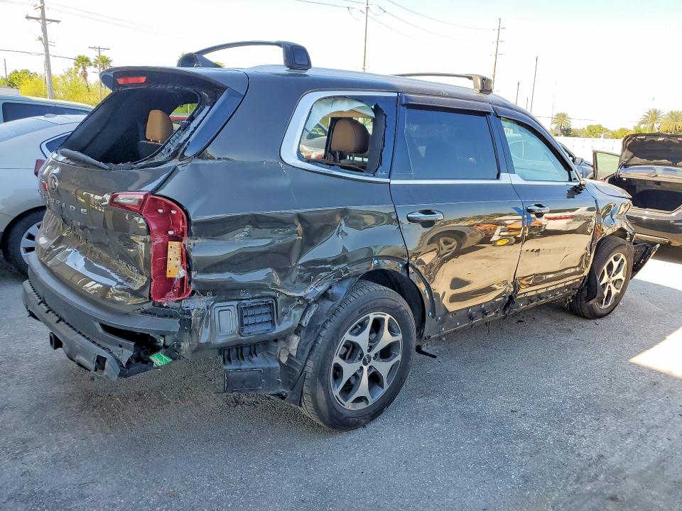 2021 Kia Telluride VIN 5XYP54HCXMG110852 COPART salvage auction — REAR END, Fl - Certificate Of Destruction, sold $3,700 on 2026-07-10 (photo 3)