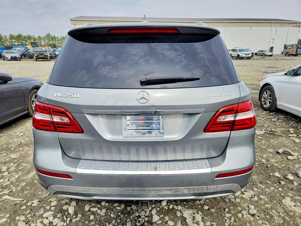 2015 Mercedes-benz Ml-class VIN 4JGDA0EBXFA519323 COPART salvage auction — NORMAL WEAR, Mt - Certificate Of Title, sold $3,600 on 2026-07-08 (photo 8)