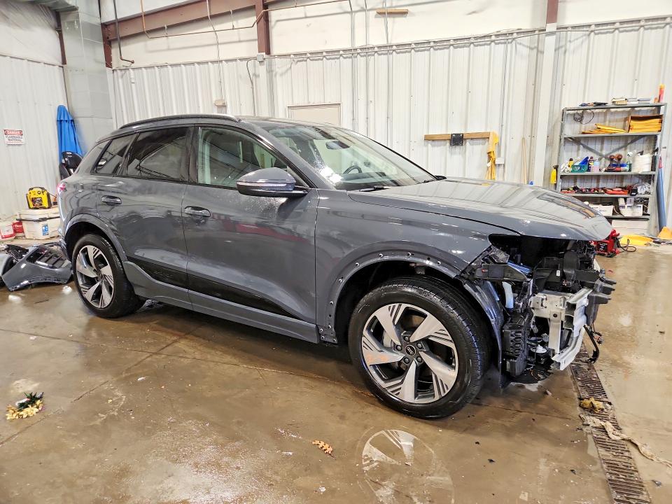 2025 Audi Q6 VIN WA114BGFXSA044514 COPART salvage auction — FRONT END, Salvage Title, sold $10,000 on 2026-07-27 (photo 4)