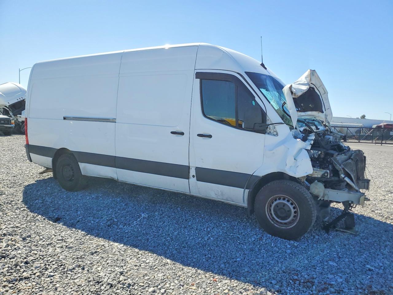 2021 Mercedes Benz Sprinter 2500 VIN W1W40CHY9MT052376 COPART salvage auction — Front End, AZ - CERT OF TITLE - SALVAGE, sold $3,300 on 2026-07-01 (photo 4)