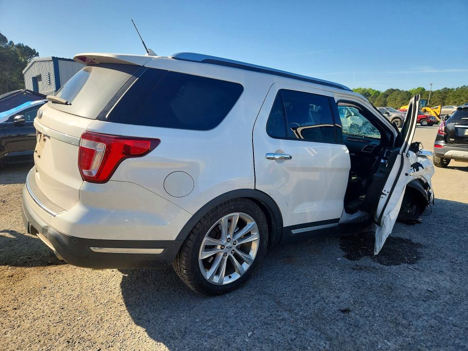 2019 Ford Explorer VIN 1FM5K7F83KGA88439 COPART salvage auction — ALL OVER, Tx - Salvage Vehicle Title, sold $2,050 on 2026-07-02 (photo 3)