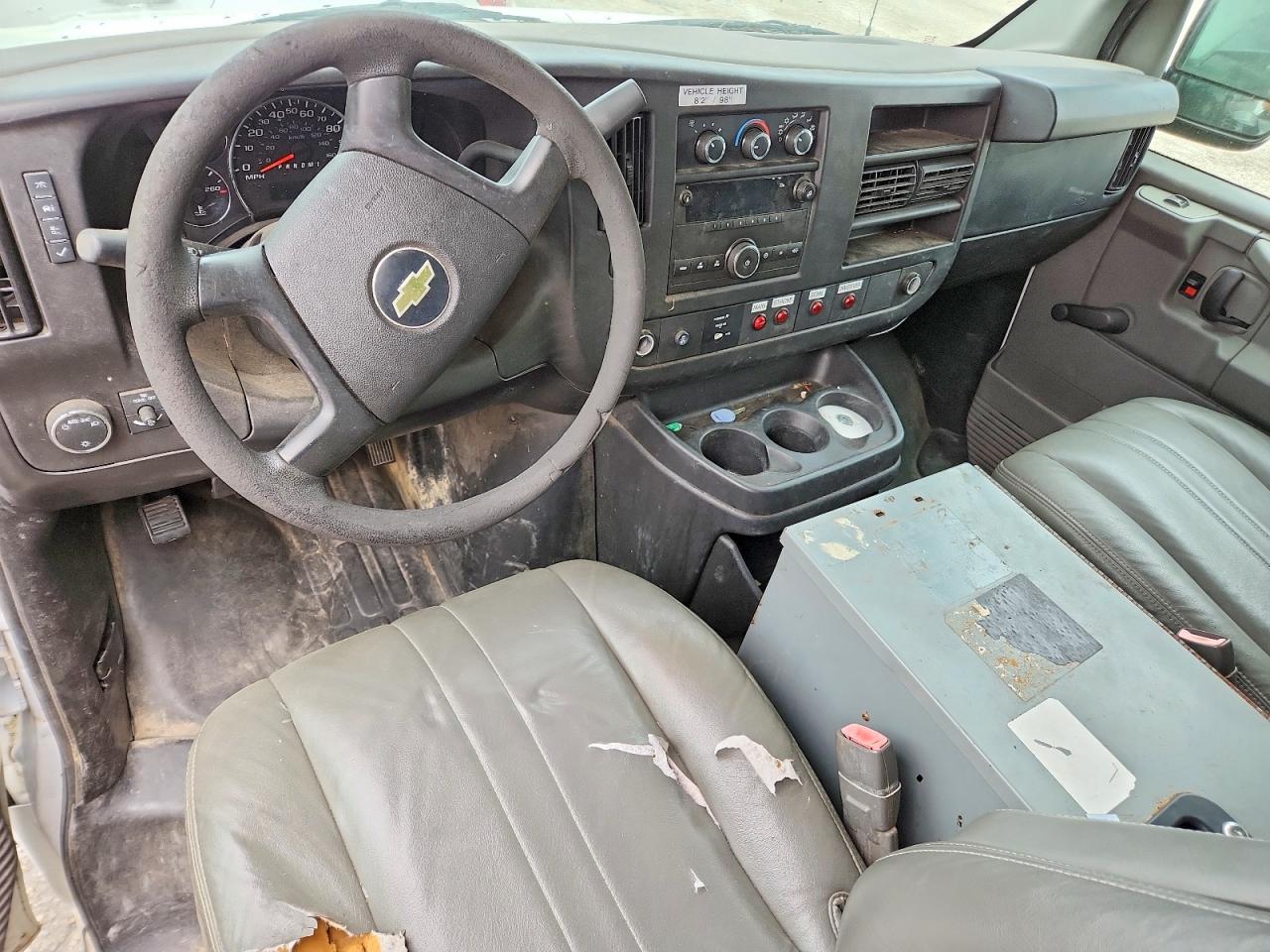 2013 Chevrolet Express 2500 VIN 1GCWGFCAXD1903320 COPART salvage auction — Minor Dent/Scratches, LA - CERTIFICATE OF TITLE, sold $2,100 on 2026-07-07 (photo 8)