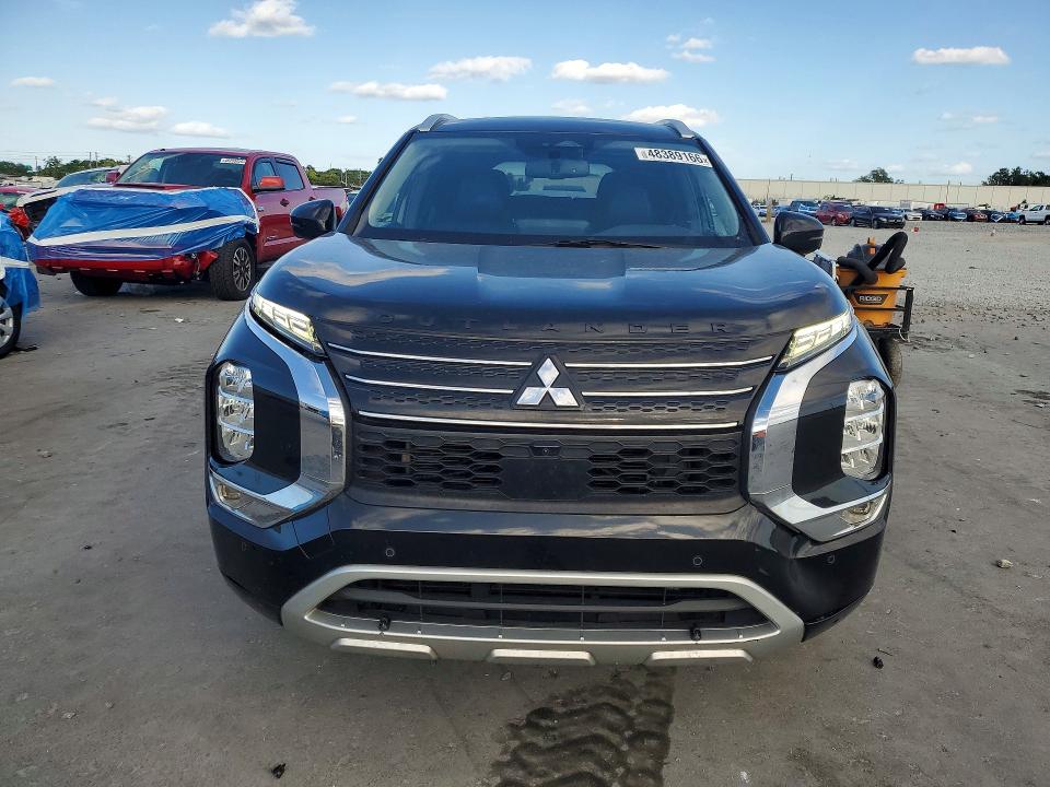 2022 Mitsubishi Outlander VIN JA4J3VA85NZ014616 COPART salvage auction — MINOR DENT/SCRATCHES, Fl - Certificate Of Title (P), sold $10,500 on 2026-07-08 (photo 5)
