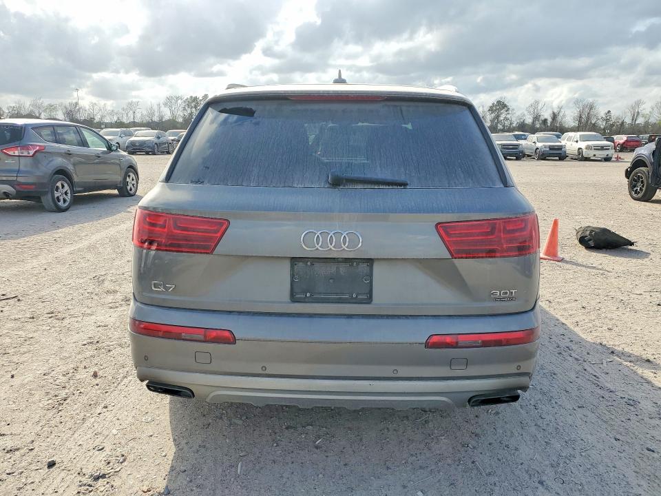 2018 Audi Q7 VIN WA1VABF72JD009581 COPART salvage auction — UNDERCARRIAGE, Tx - Certificate Of Title (P), sold $7,900 on 2026-07-24 (photo 6)