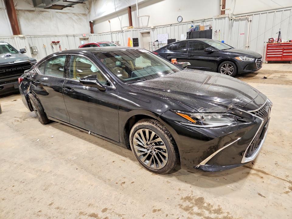 2025 Lexus ES VIN 58AFZ1B17SU207660 COPART salvage auction — SIDE, Wi - Cert Of Title-Salvage Vehicle, sold $25,750 on 2026-08-05 (photo 4)