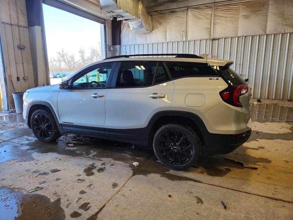 2022 Gmc Terrain VIN 3GKALTEV9NL249851 COPART salvage auction — SIDE, Salvage Title, sold $8,400 on 2026-08-24 (photo 2)