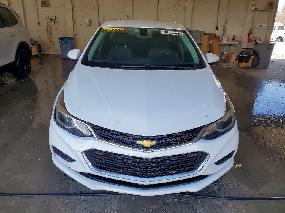 2017 Chevrolet Cruze VIN 1G1BE5SM7H7151100 COPART salvage auction — MINOR DENT/SCRATCHES, TN - CERTIFICATE OF TITLE, sold $2,050 on 2026-07-09 (photo 5)