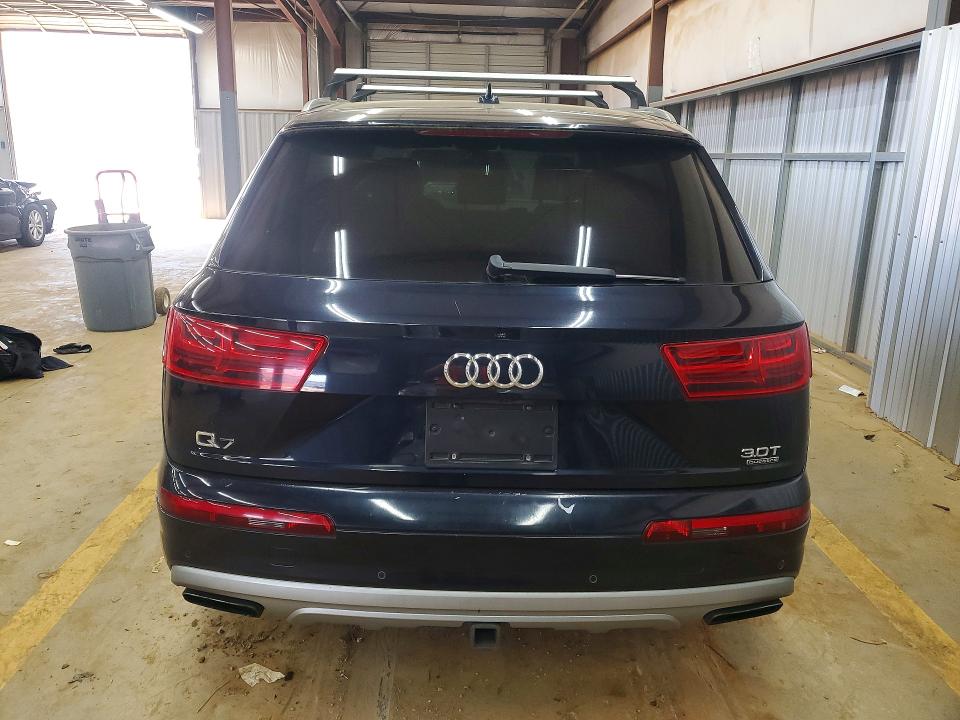 2017 Audi Q7 VIN WA1LAAF76HD035161 COPART salvage auction — MINOR DENT/SCRATCHES, Nc - Dealer Only Clean Title (P), sold $5,900 on 2026-07-15 (photo 6)