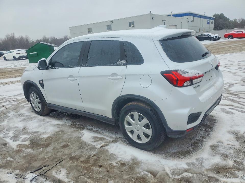 2022 Mitsubishi Rvr VIN JA4AJUAU6NU602681 COPART salvage auction — ENGINE BURN, ON - NO TITLE AVAILABLE, sold $2,650 on 2026-07-14 (photo 2)